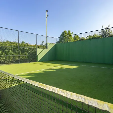 Villa Brisas Meron Padel &
